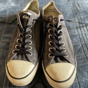 Converse Low Top Chuck Taylors